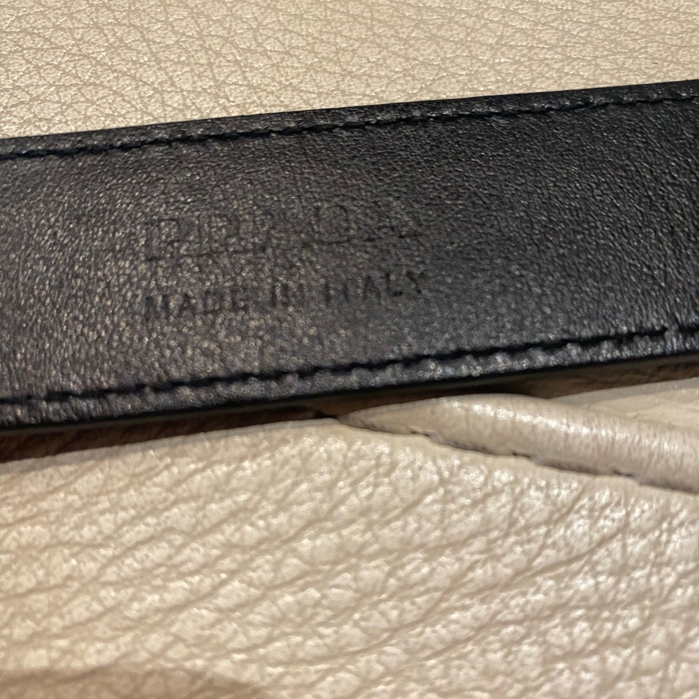 Black prada belt with all original autnentications - Picture 8 of 14